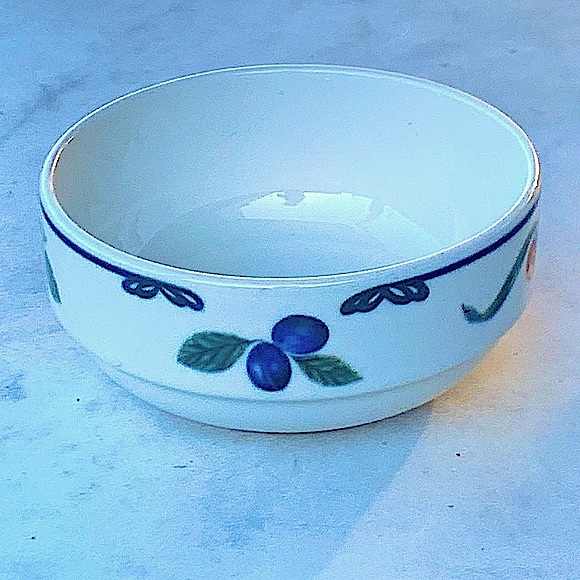 ONEIDA AUTUMN ORCHARD DESSERT FRUIT APPETIZER BOWL VINTAGE - Picture 5 of 9